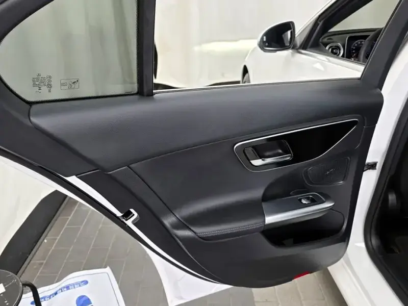 2025 Mercedes-Benz C-Класс с пробегом 2 013 км