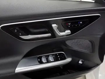 2025 Mercedes-Benz C-Класс с пробегом 2 013 км