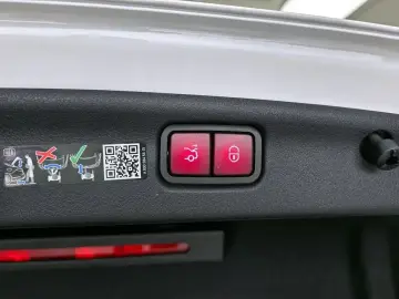 2025 Mercedes-Benz C-Класс с пробегом 2 013 км