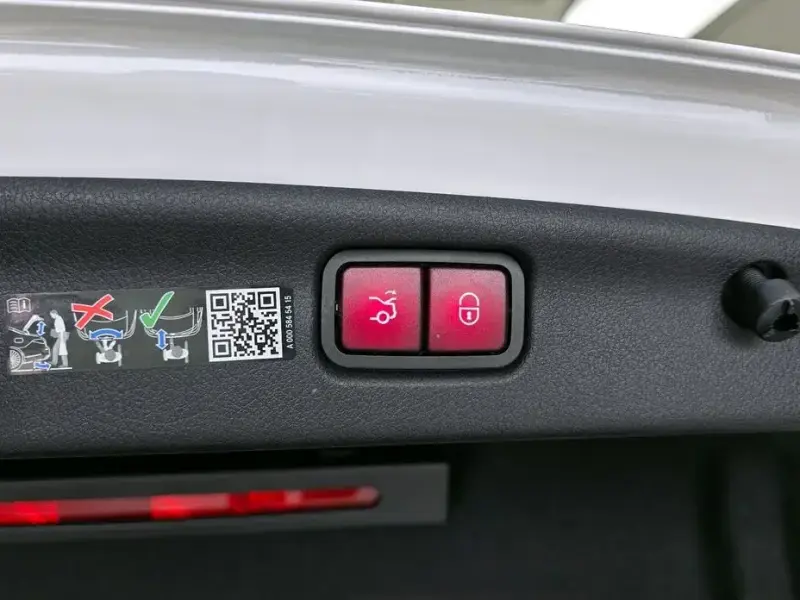 2025 Mercedes-Benz C-Класс с пробегом 2 013 км