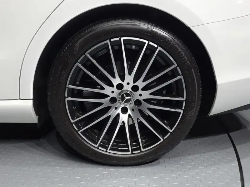 2023 Mercedes-Benz C-Класс с пробегом 16 585 км