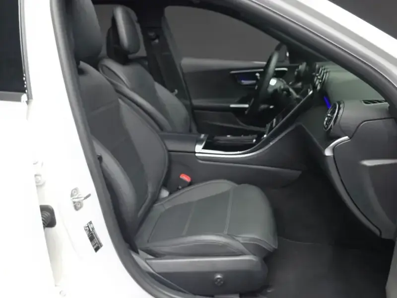 2023 Mercedes-Benz C-Класс с пробегом 16 585 км