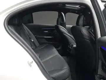 2023 Mercedes-Benz C-Класс с пробегом 16 585 км