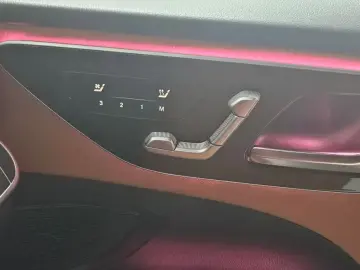 2025 Mercedes-Benz C-Класс с пробегом 7 435 км