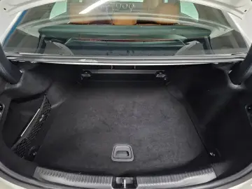2025 Mercedes-Benz C-Класс с пробегом 7 435 км