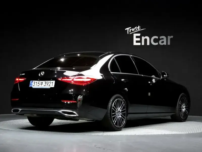2024 Mercedes-Benz C-Класс с пробегом 32 100 км