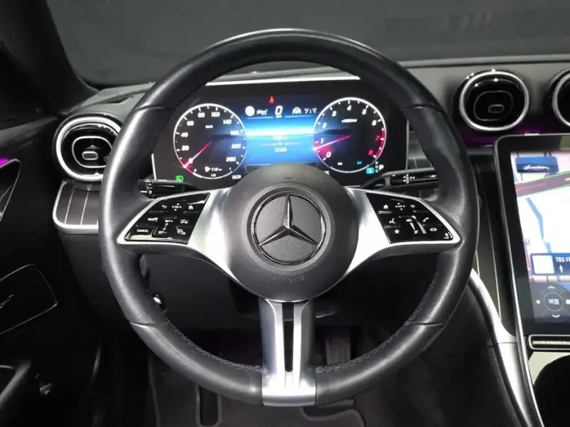 2024 Mercedes-Benz C-Класс с пробегом 32 100 км