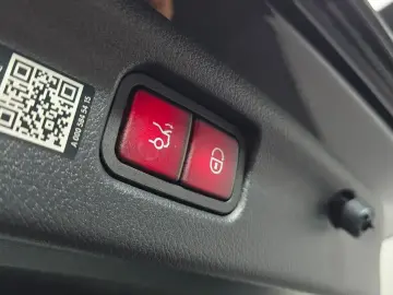 2024 Mercedes-Benz C-Класс с пробегом 32 697 км