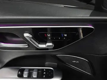 2024 Mercedes-Benz C-Класс с пробегом 32 100 км
