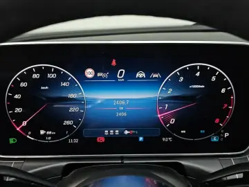 2025 Mercedes-Benz C-Класс с пробегом 2 406 км