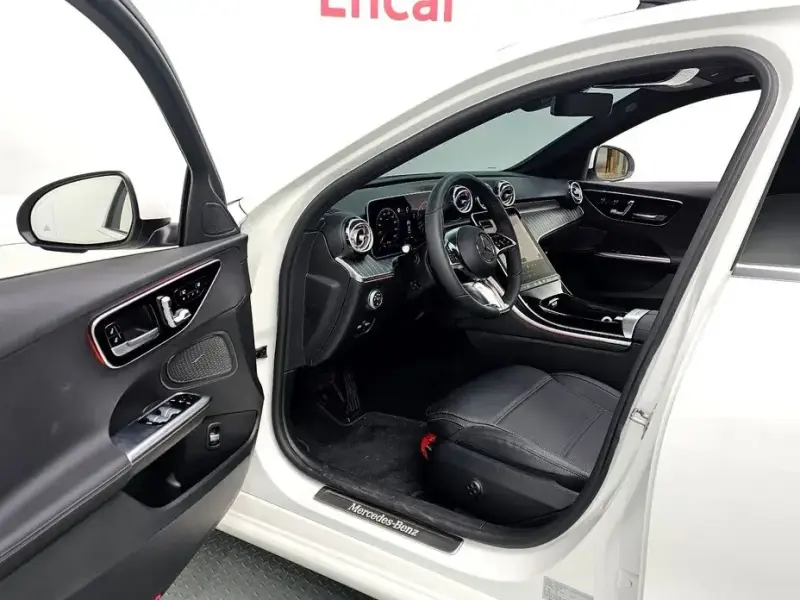 2025 Mercedes-Benz C-Класс с пробегом 2 406 км