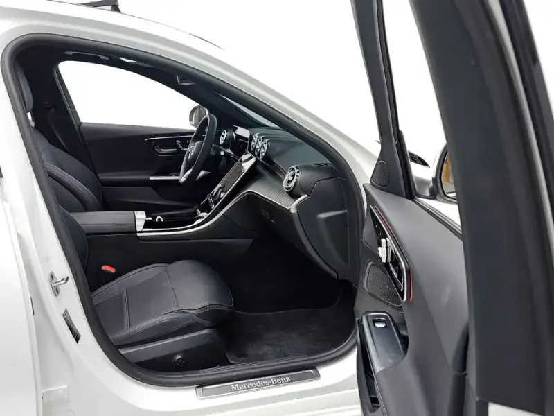2025 Mercedes-Benz C-Класс с пробегом 2 406 км