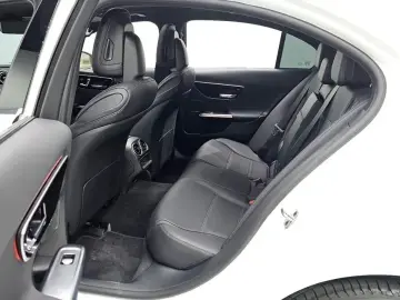 2025 Mercedes-Benz C-Класс с пробегом 2 406 км
