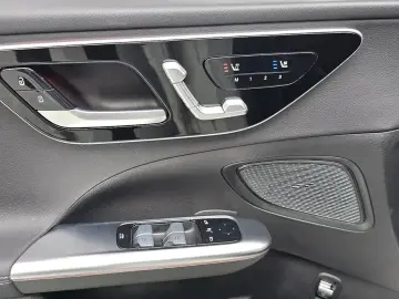 2025 Mercedes-Benz C-Класс с пробегом 2 406 км