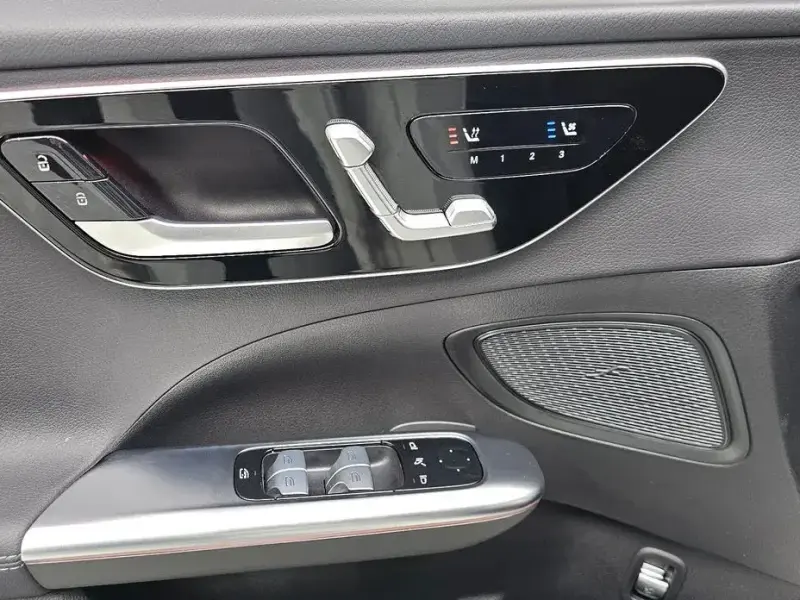 2025 Mercedes-Benz C-Класс с пробегом 2 406 км