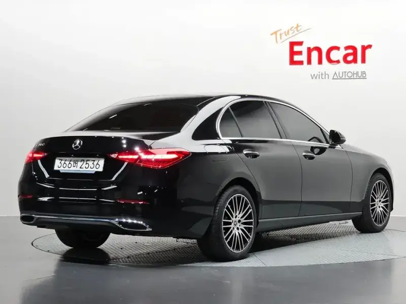 2025 Mercedes-Benz C-Класс с пробегом 9 088 км