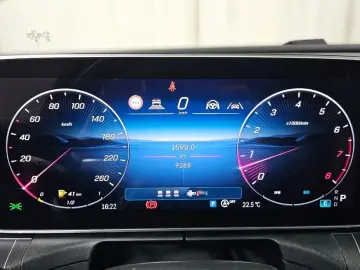 2025 Mercedes-Benz C-Класс с пробегом 9 088 км