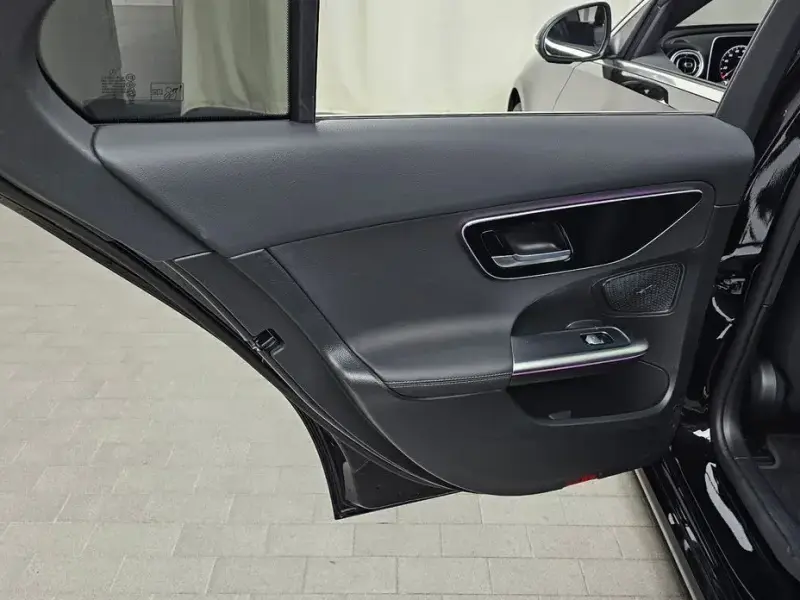 2025 Mercedes-Benz C-Класс с пробегом 9 088 км