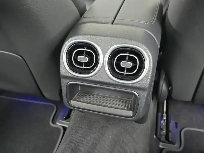 2024 Mercedes-Benz C-Класс с пробегом 17 107 км