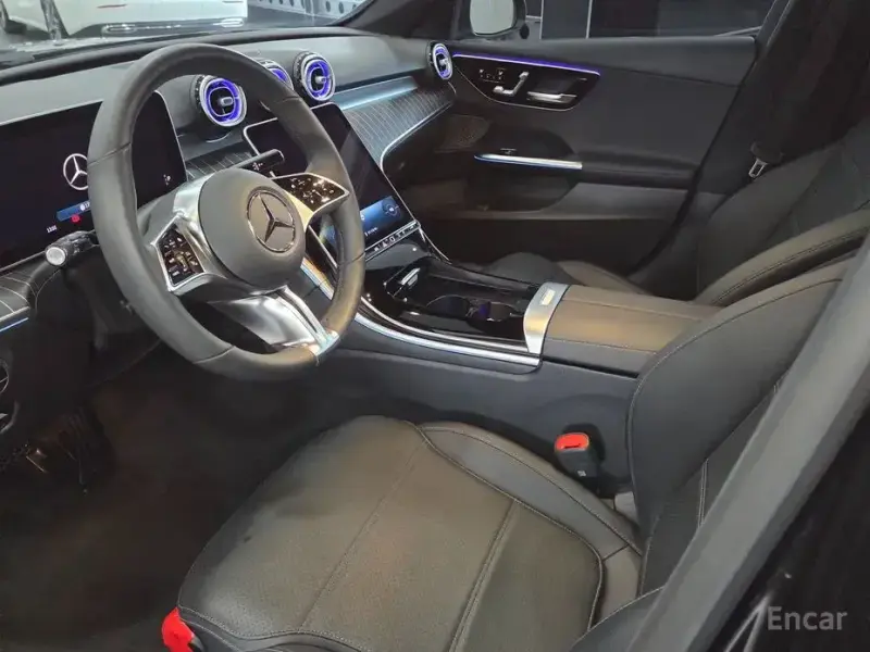2025 Mercedes-Benz C-Класс с пробегом 14 301 км