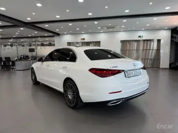 2024 Mercedes-Benz C-Класс с пробегом 12 617 км