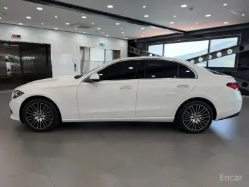 2024 Mercedes-Benz C-Класс с пробегом 12 617 км