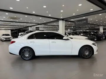 2024 Mercedes-Benz C-Класс с пробегом 12 617 км