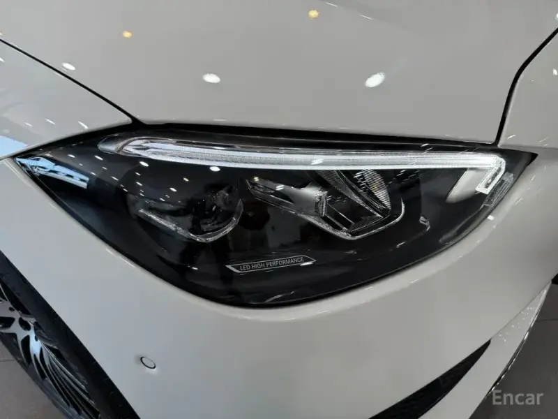 2024 Mercedes-Benz C-Класс с пробегом 12 617 км