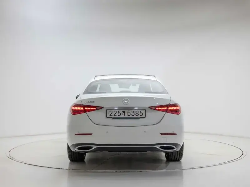 2025 Mercedes-Benz C-Класс с пробегом 1 901 км