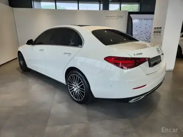 2025 Mercedes-Benz C-Класс с пробегом 18 445 км