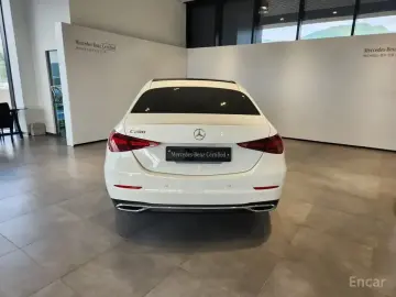 2025 Mercedes-Benz C-Класс с пробегом 18 445 км
