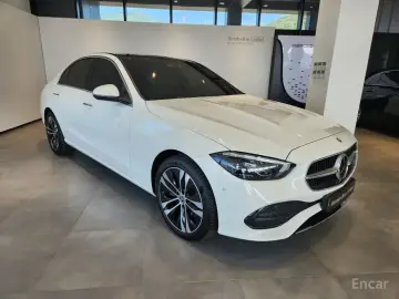 2025 Mercedes-Benz C-Класс с пробегом 18 187 км