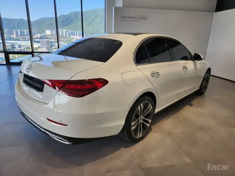 2025 Mercedes-Benz C-Класс с пробегом 18 187 км