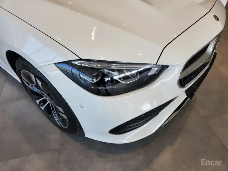 2025 Mercedes-Benz C-Класс с пробегом 18 187 км