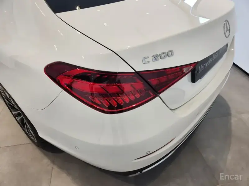 2025 Mercedes-Benz C-Класс с пробегом 18 187 км