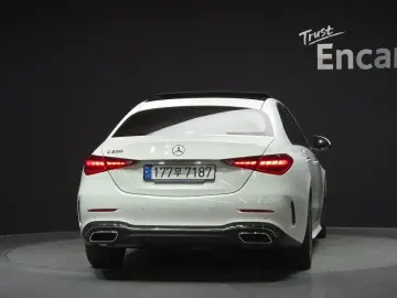 2024 Mercedes-Benz C-Класс с пробегом 35 624 км