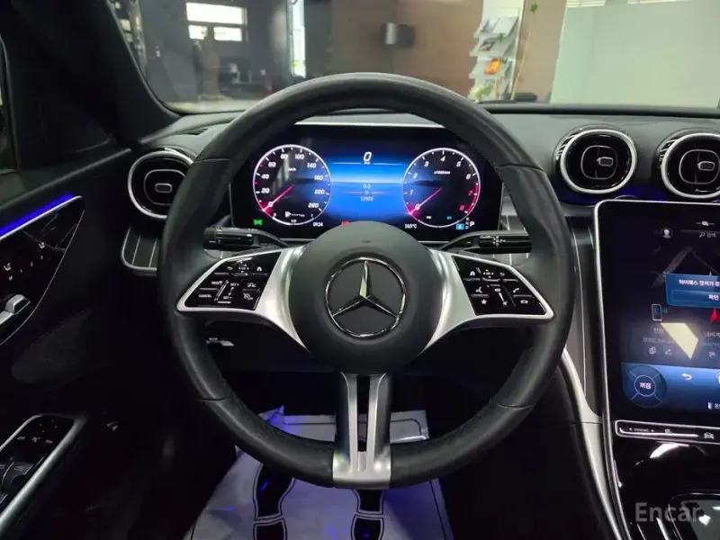 2024 Mercedes-Benz C-Класс с пробегом 12 506 км
