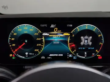 2022 Mercedes-Benz GLA с пробегом 32 220 км