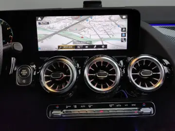 2022 Mercedes-Benz GLA с пробегом 32 220 км