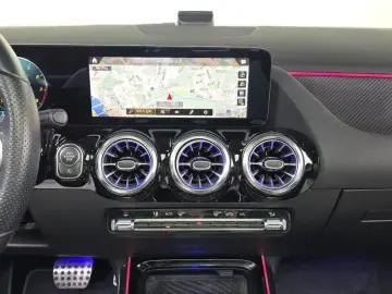 2021 Mercedes-Benz GLA с пробегом 48 130 км