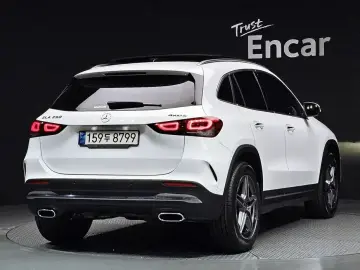 2022 Mercedes-Benz GLA с пробегом 20 582 км