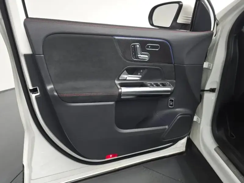 2020 Mercedes-Benz GLA с пробегом 27 747 км