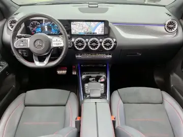 2023 Mercedes-Benz GLA с пробегом 14 845 км