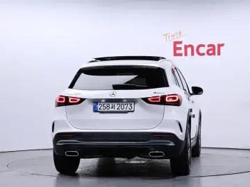 2022 Mercedes-Benz GLA с пробегом 14 385 км
