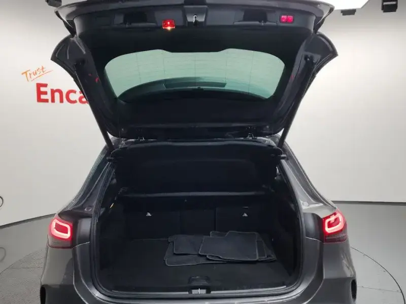 2022 Mercedes-Benz GLA с пробегом 33 267 км