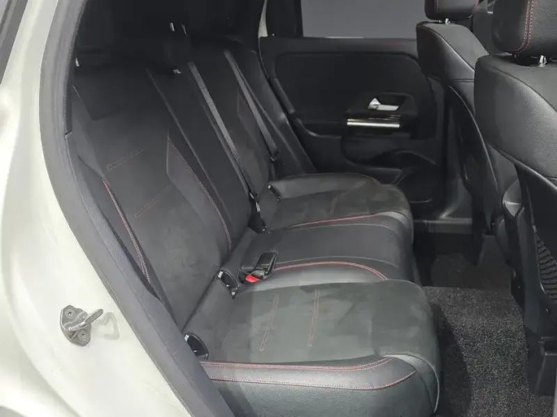 2021 Mercedes-Benz GLA с пробегом 48 071 км