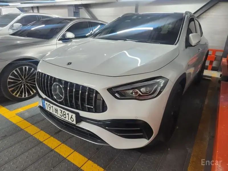 2023 Mercedes-Benz GLA с пробегом 40 010 км