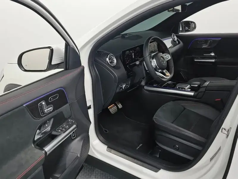 2023 Mercedes-Benz GLA с пробегом 26 158 км