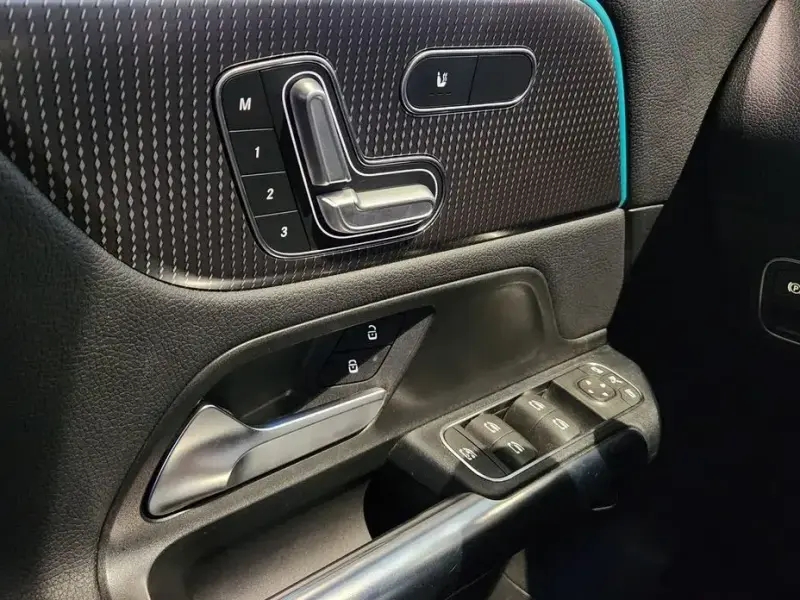 2021 Mercedes-Benz GLA с пробегом 65 250 км