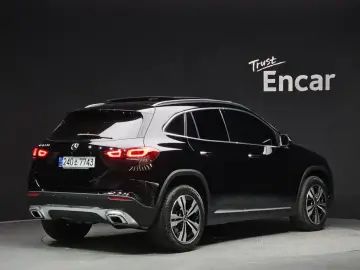 2021 Mercedes-Benz GLA с пробегом 30 805 км